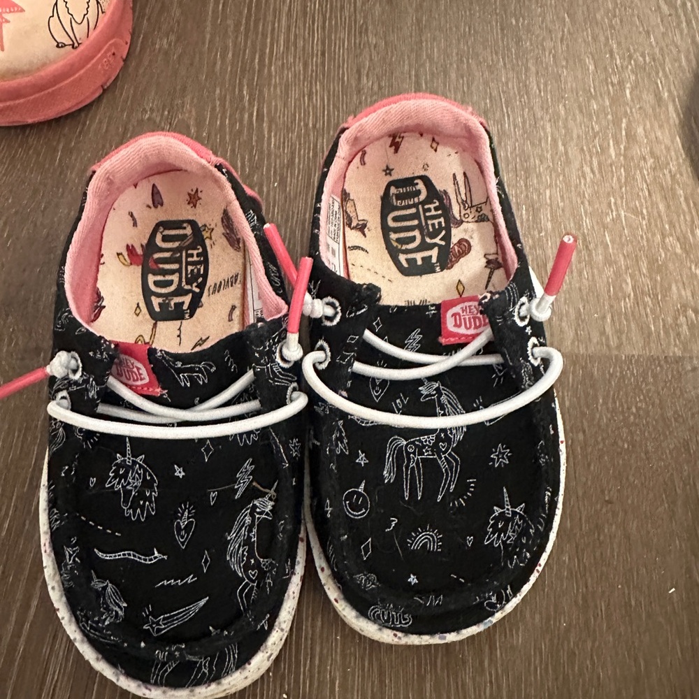 Hey Dude Kids Black Sneakers with Pink Highlights